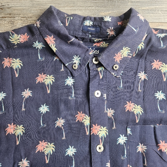 Chubbies Men's Friday Shirt Medium Navy Blue With Palm Trees Print - Picture 3 of 9